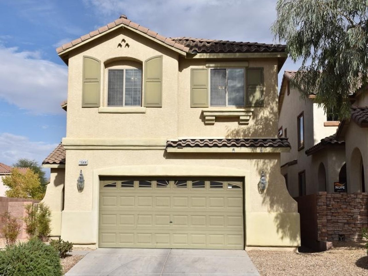 1644 Yellow Tulip Pl - Photo 2 of 42