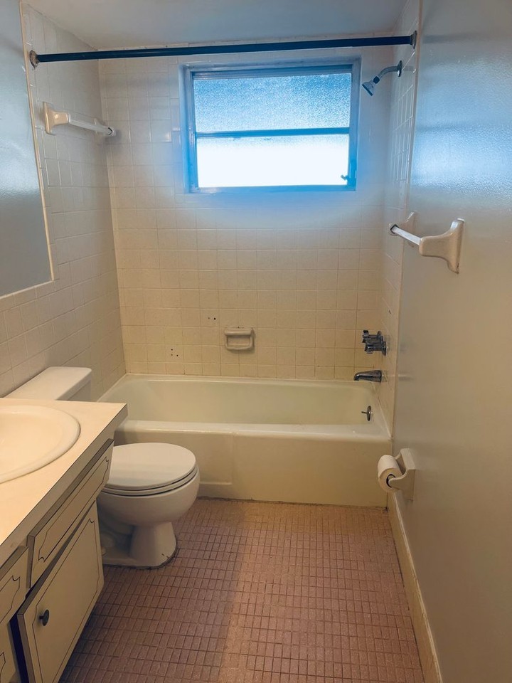 3160 36th St N #105 - Photo 2 of 7