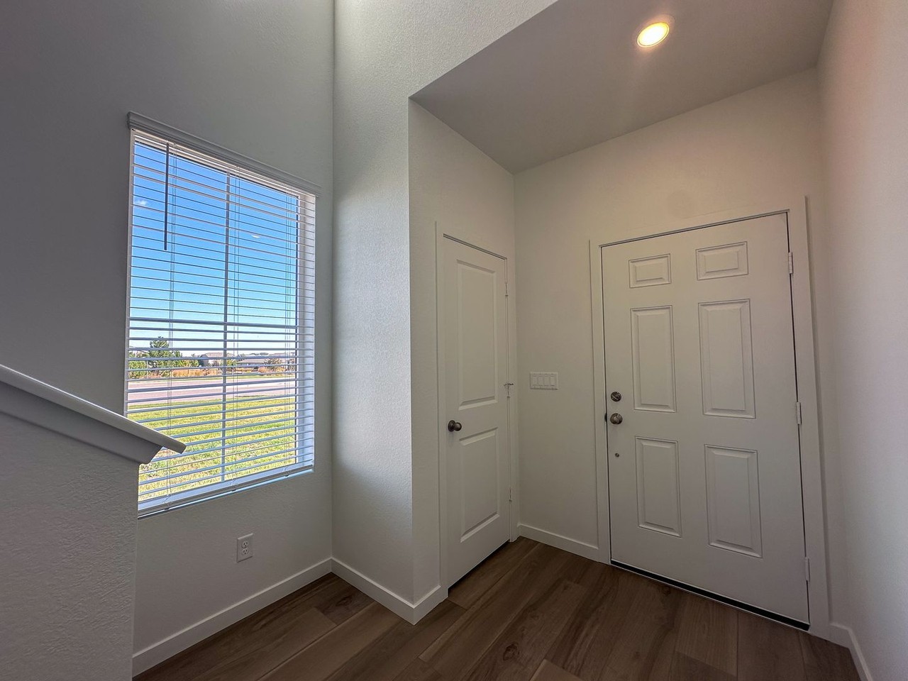 8959 Wintertide Ct - Photo 3 of 48