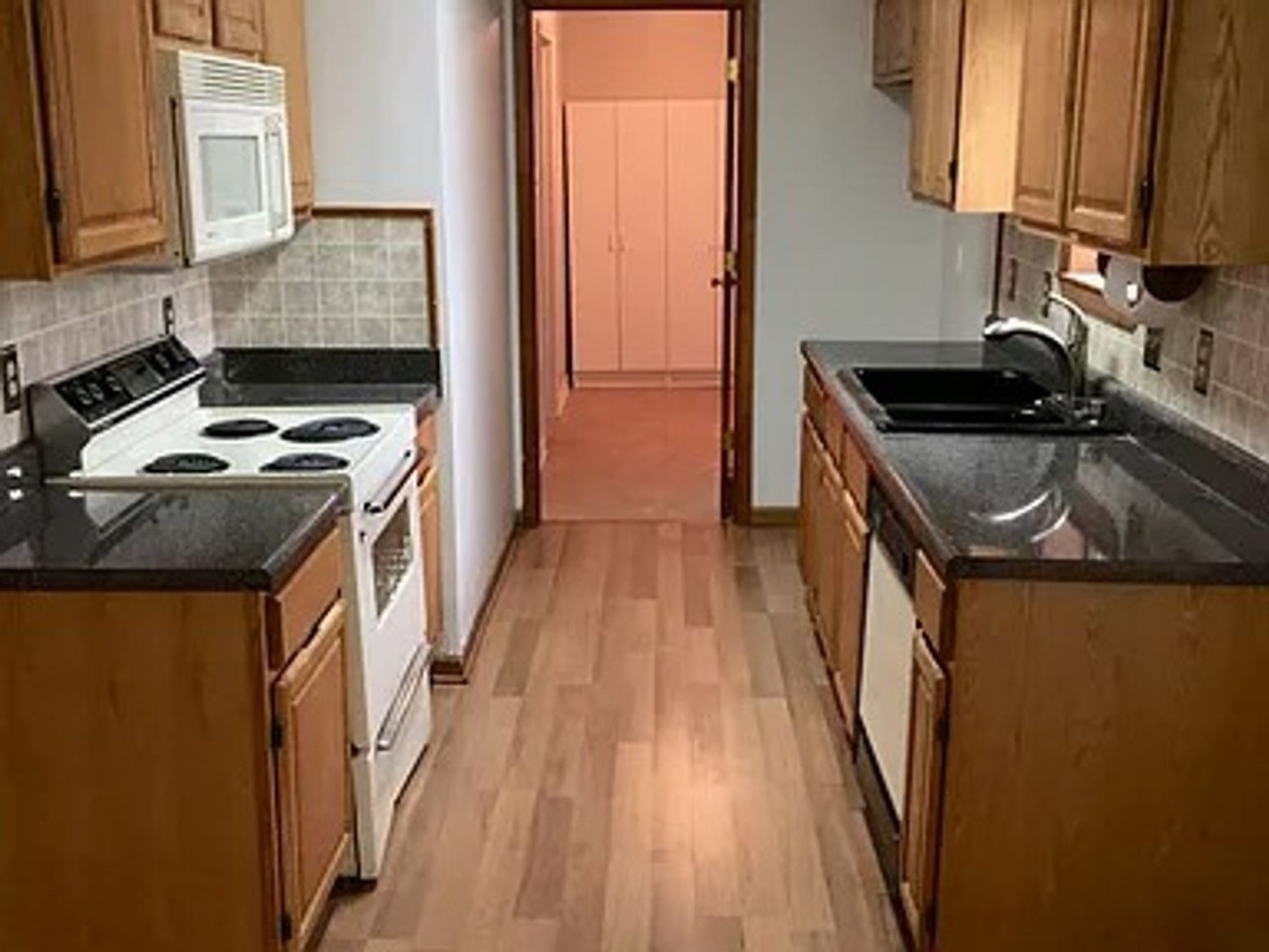 3506 Highmeadow Ln - Photo 5 of 26