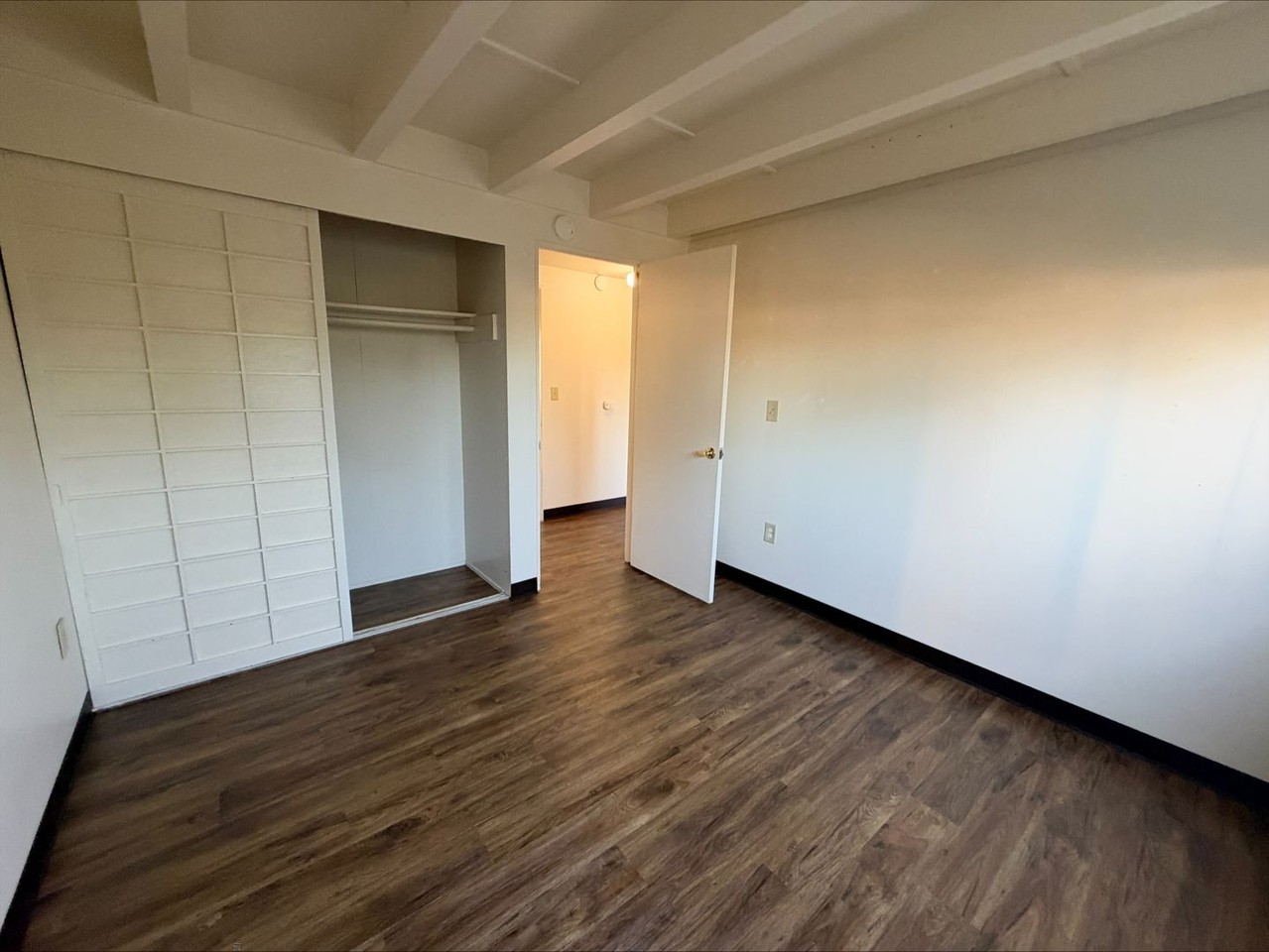 230 Wabash Ave - Photo 6 of 13