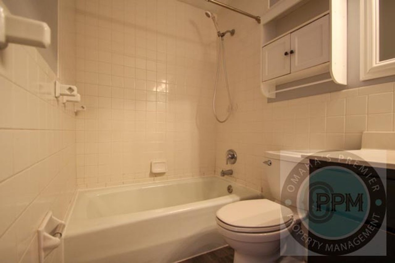 9411 Manderson St - Photo 7 of 24