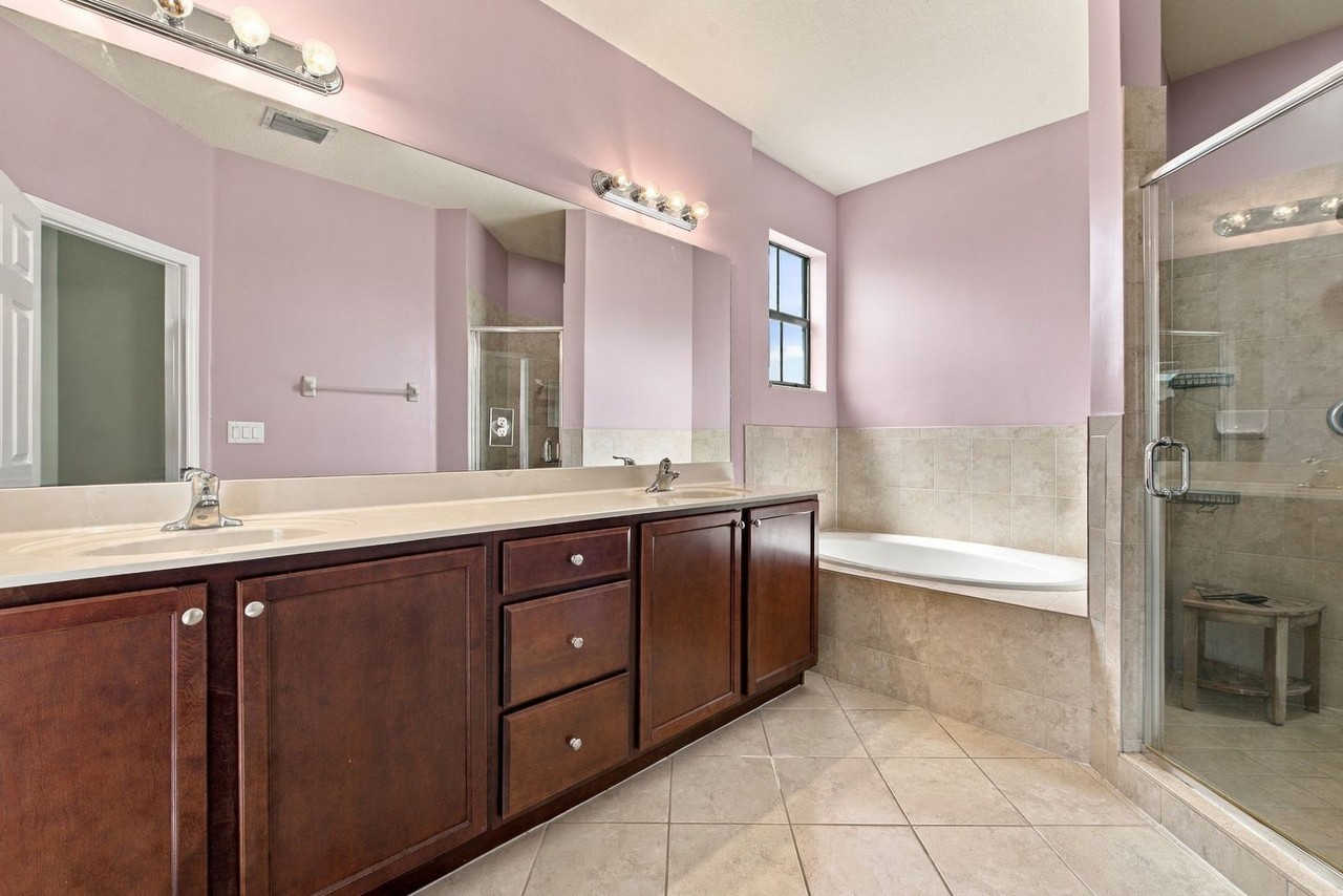 11869 Sw 154th Ave - Photo 5 of 25
