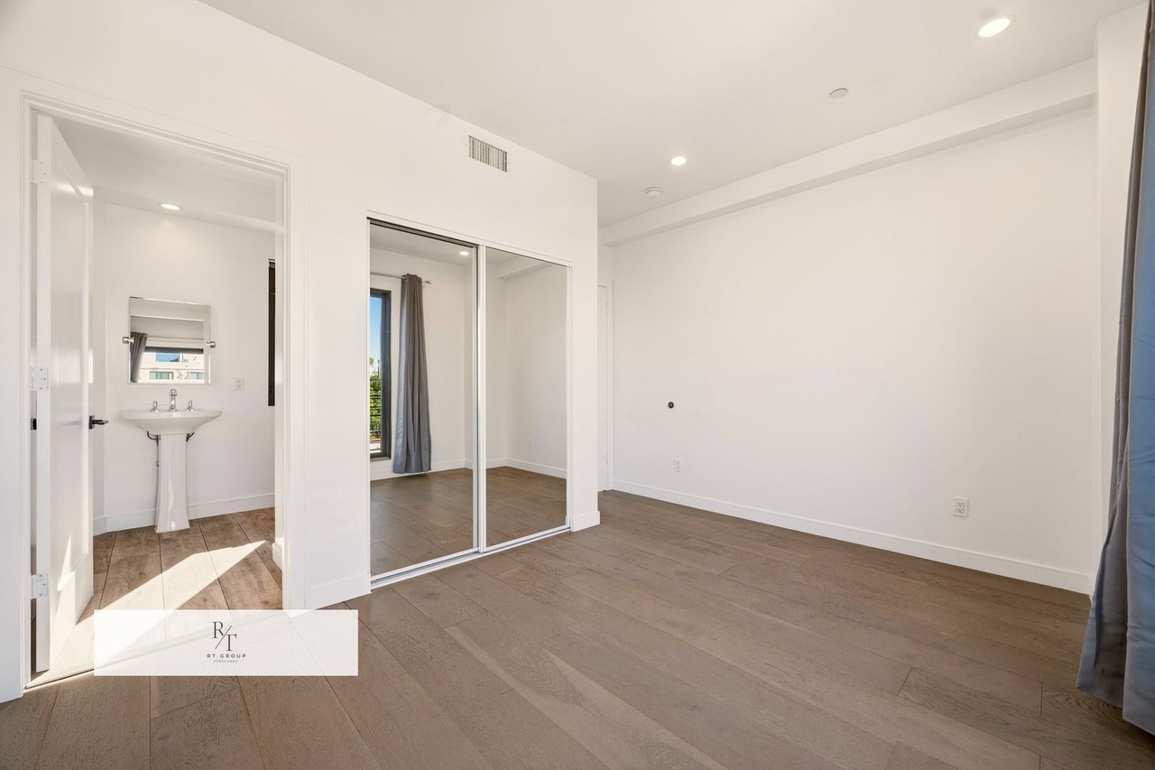1207 Manzanita St - Photo 2 of 36