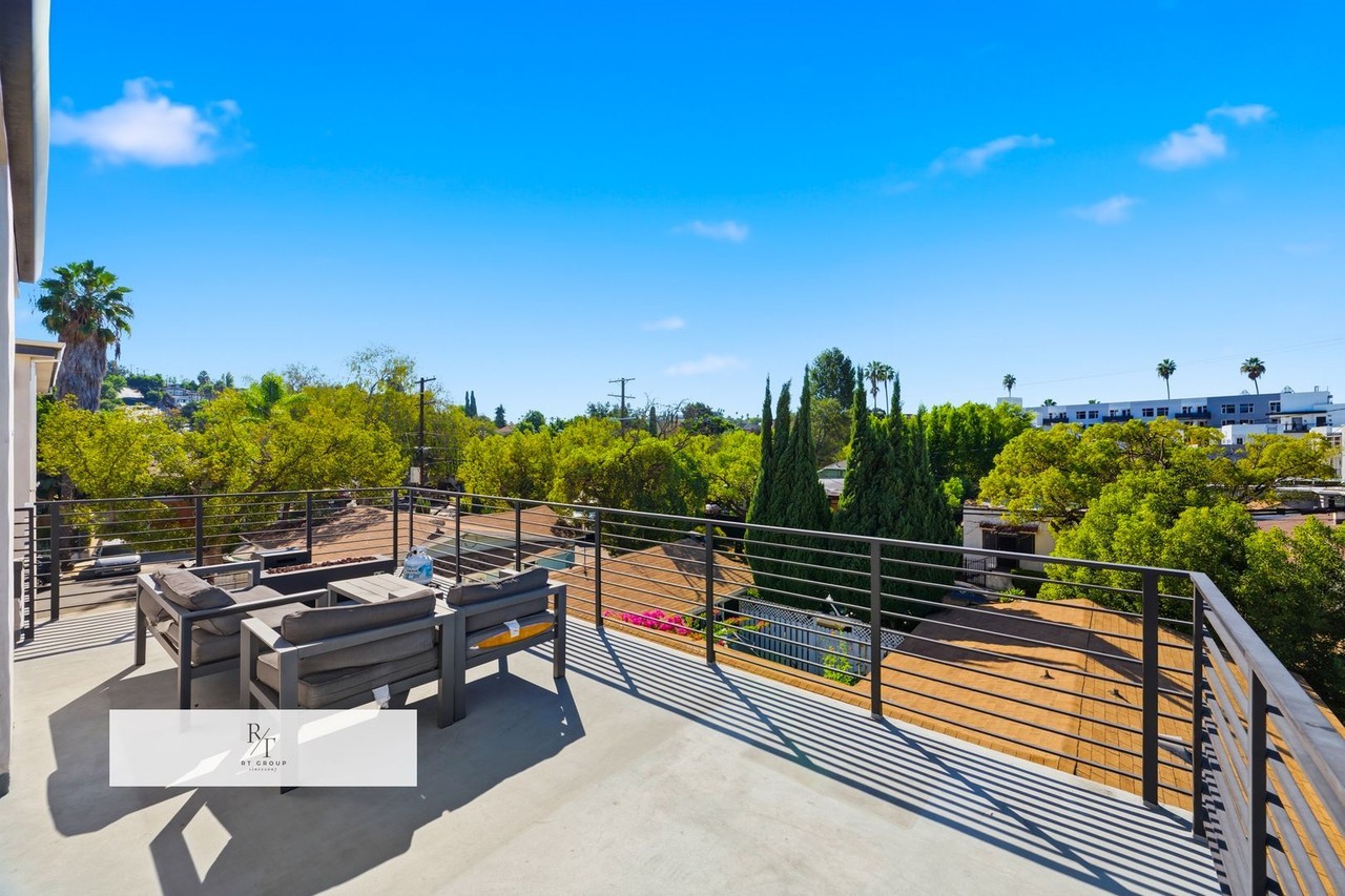 1207 Manzanita St - Photo 6 of 36