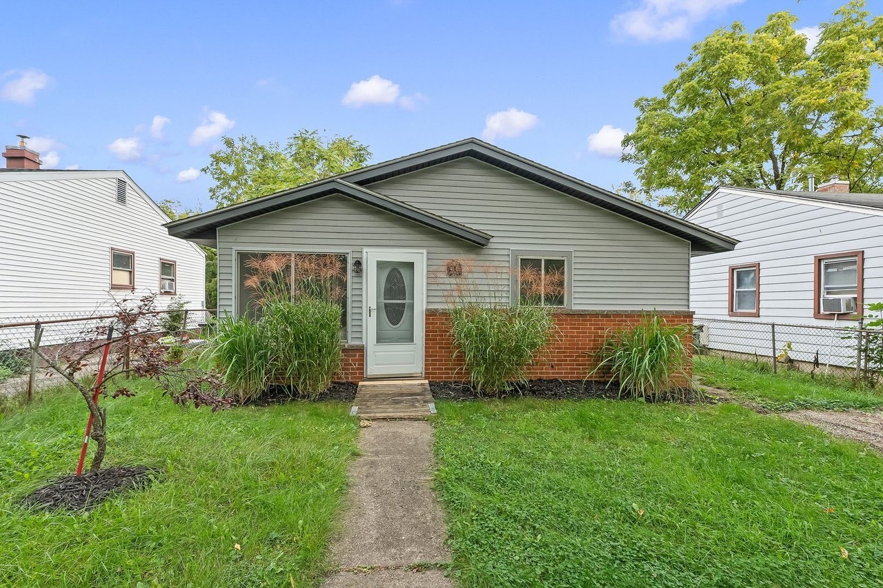 41 E Sheffield Ave