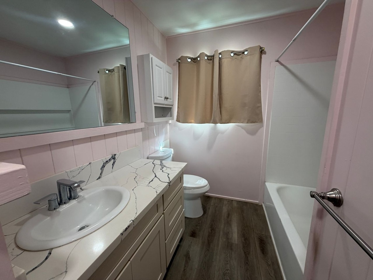 1550 Nukuna Pl Apt C - Photo 6 of 27