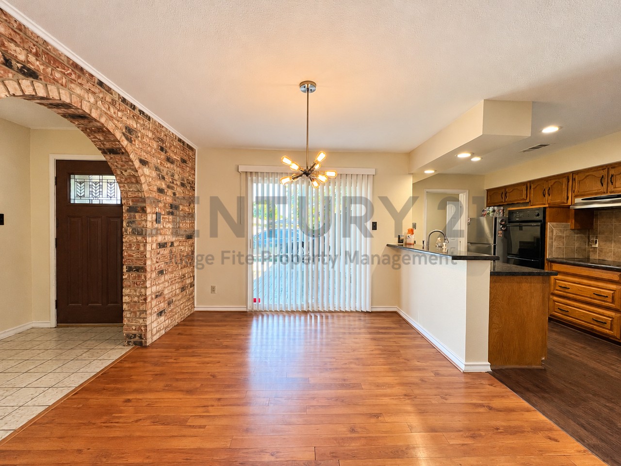 3505 Dunes St - Photo 7 of 33