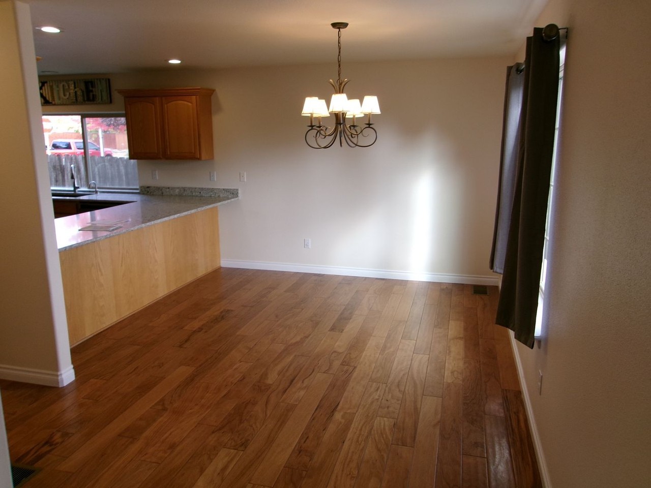 1044 Havenwood Dr - Photo 5 of 15