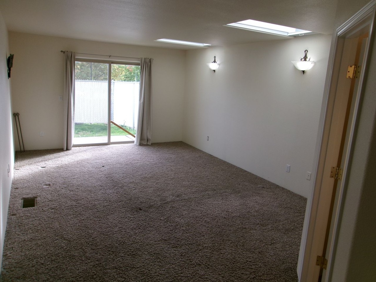 1044 Havenwood Dr - Photo 7 of 15