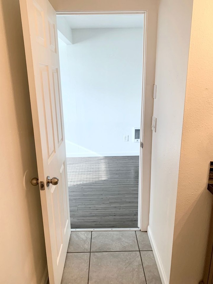 Brookshore Apartments - Photo 7 of 40
