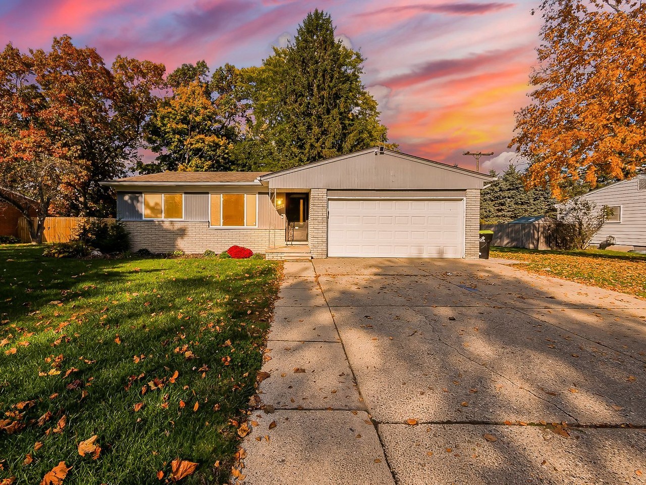 8580 Buffalo Dr