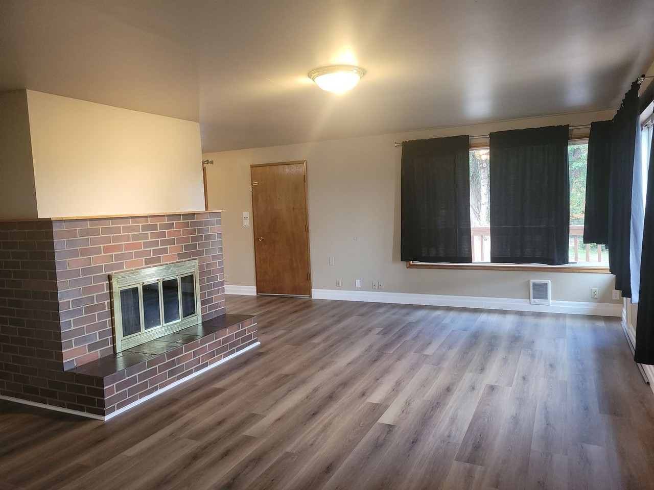 102 S Summit Ave #A - Photo 6 of 17