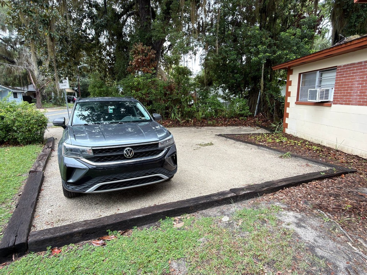 929 Nw 7th Ave - Photo 3 of 13