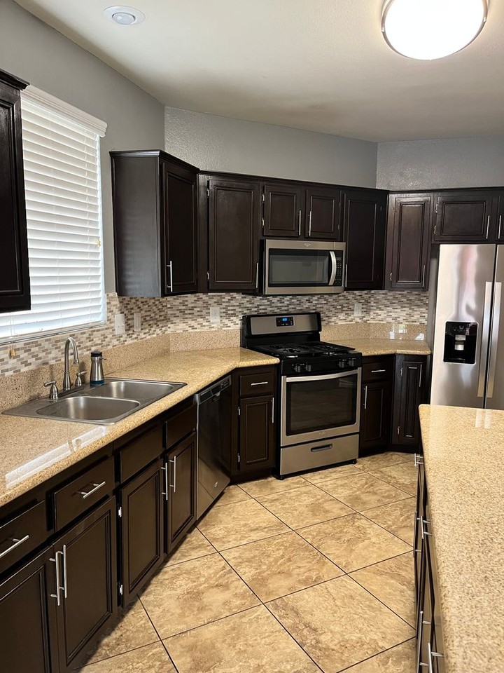 43752 Seine Ct - Photo 5 of 15