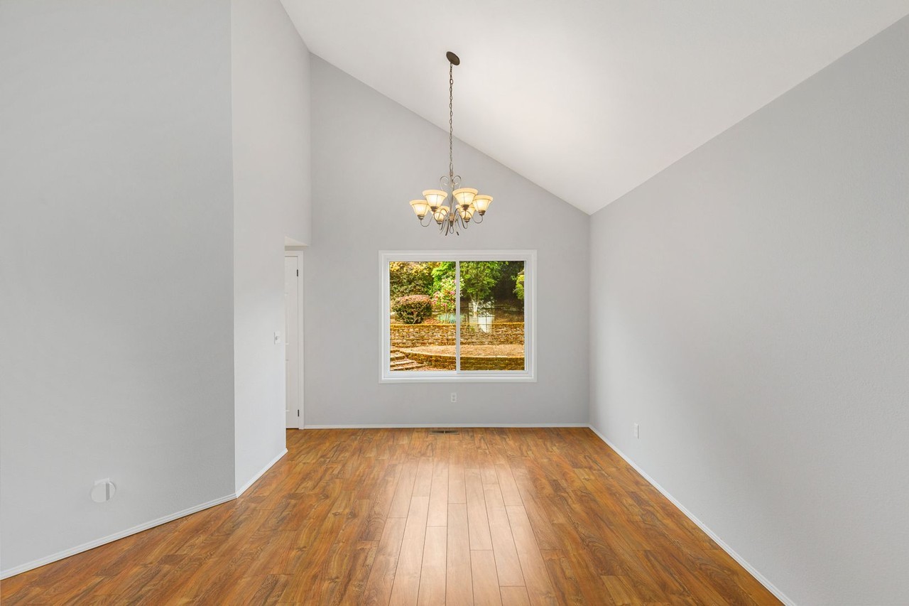 13380 122nd Pl Ne - Photo 7 of 27