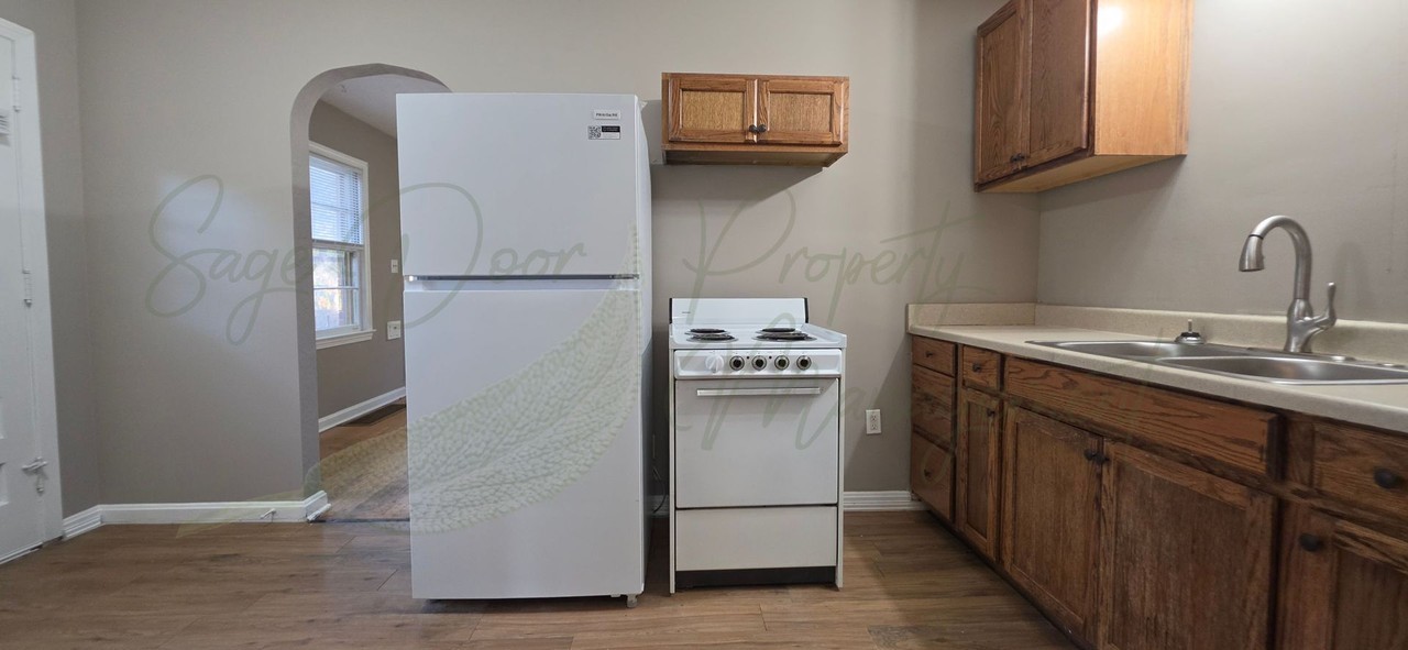 1530 S Ash Ave - Photo 5 of 11