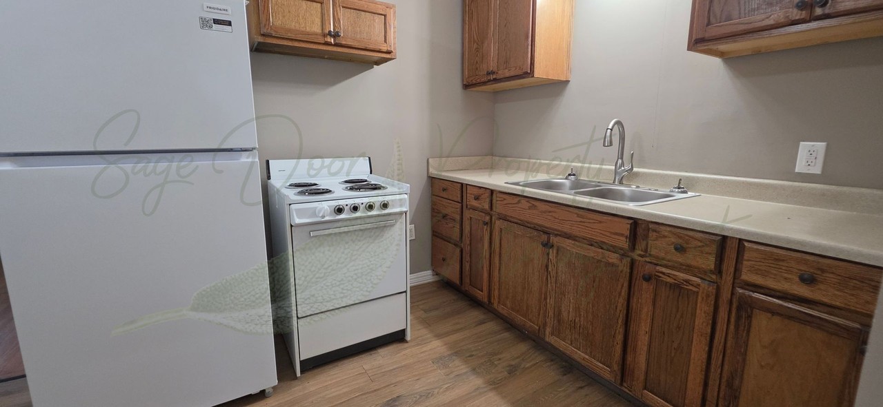 1530 S Ash Ave - Photo 6 of 11