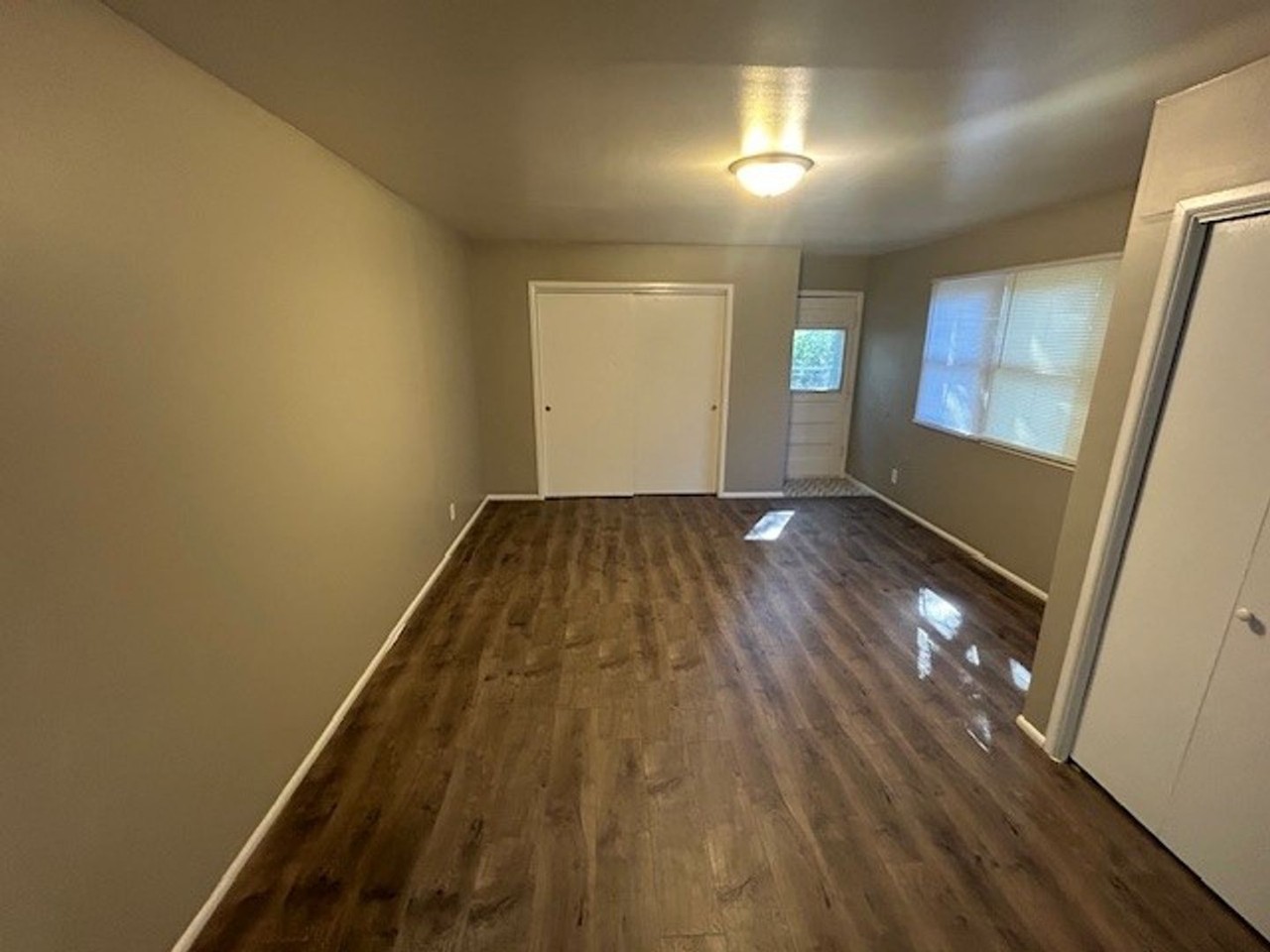 840 S Pinecrest St - Photo 7 of 15