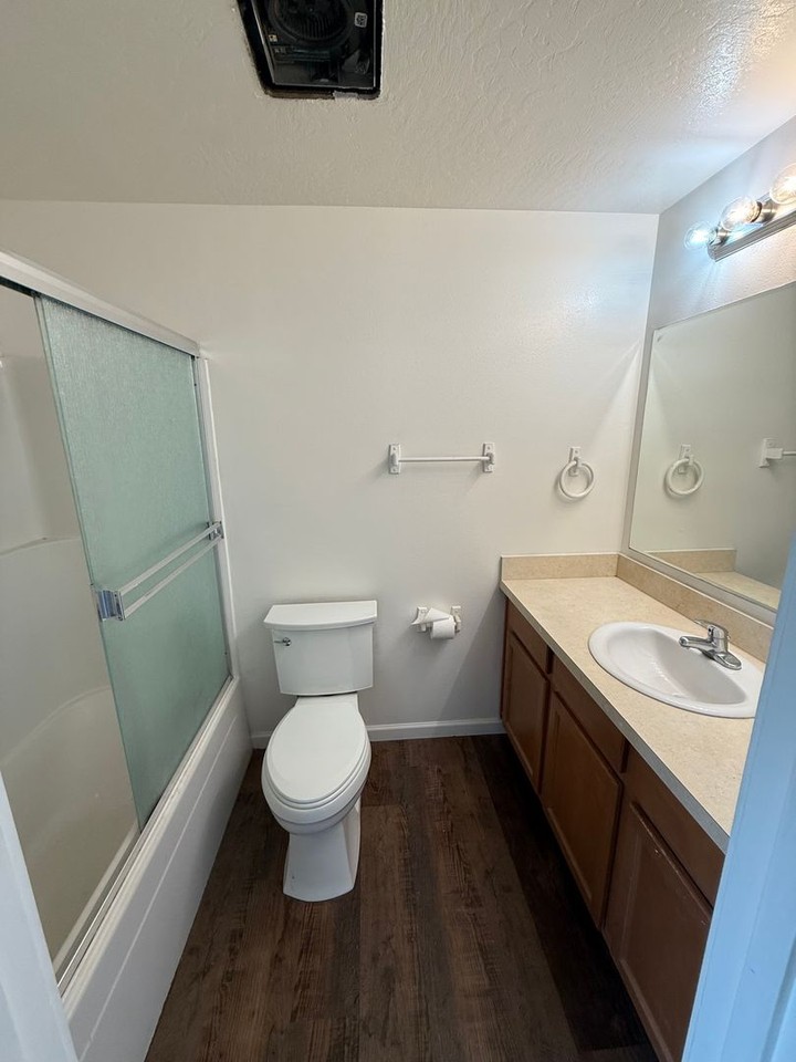762 Marshall Ave - Photo 5 of 13