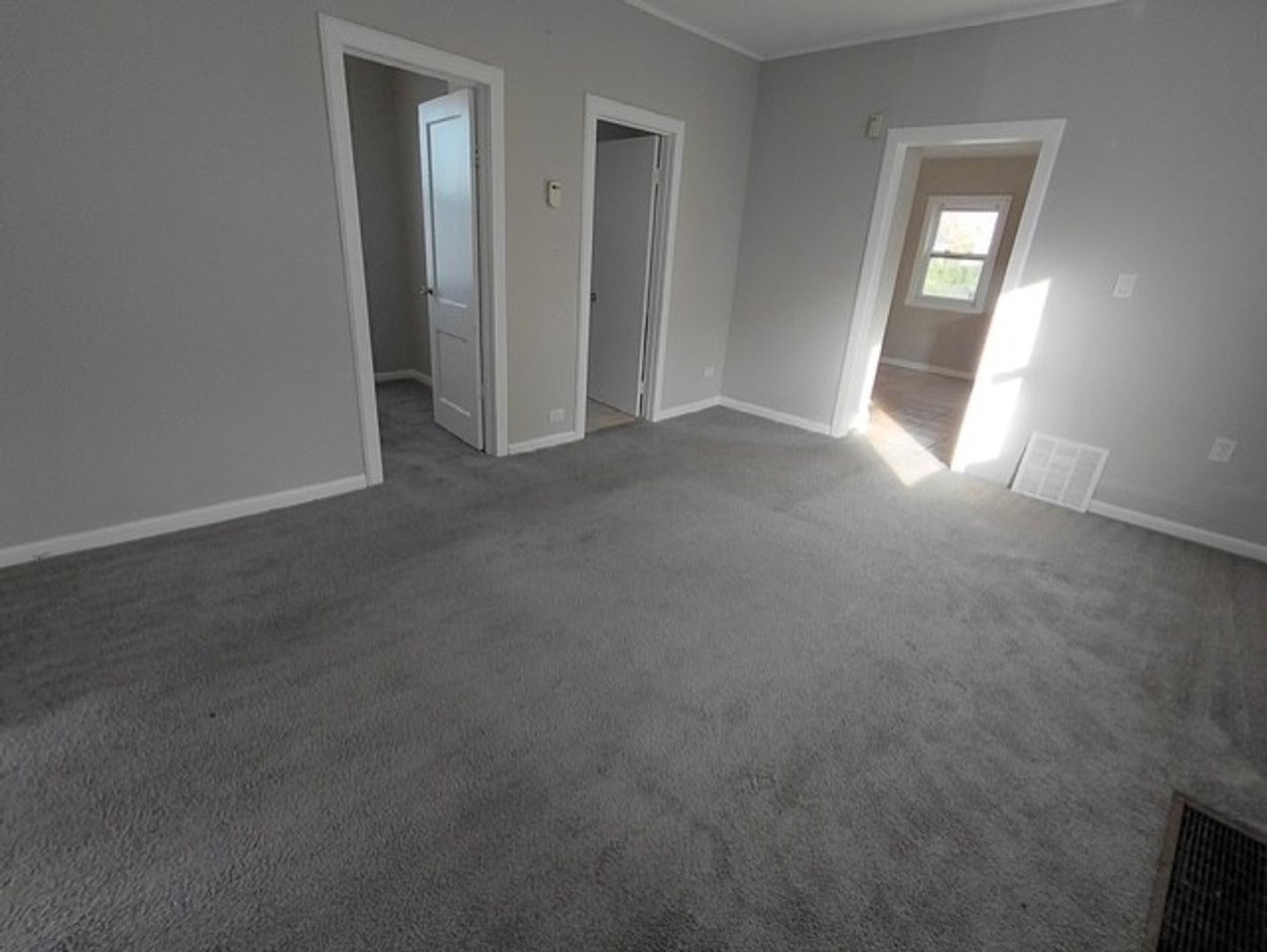3279 W 50th St - Photo 3 of 14