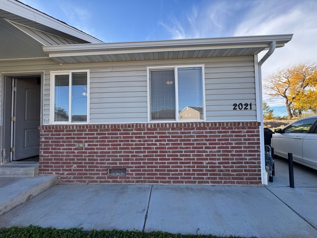 2021 W Starry Ln - Photo 2 of 16