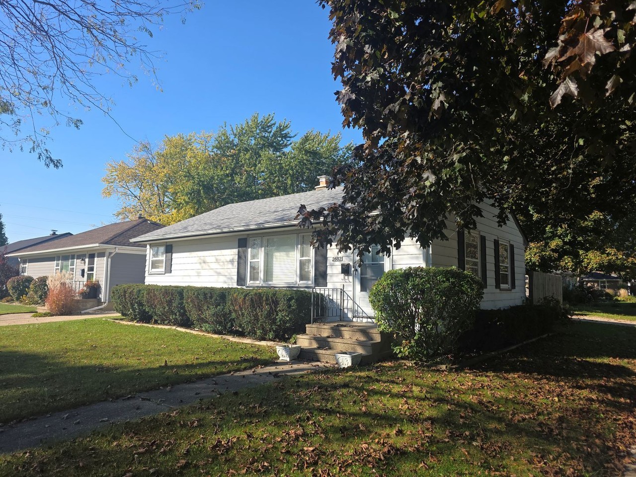 2602 26th St - Photo 2 of 36