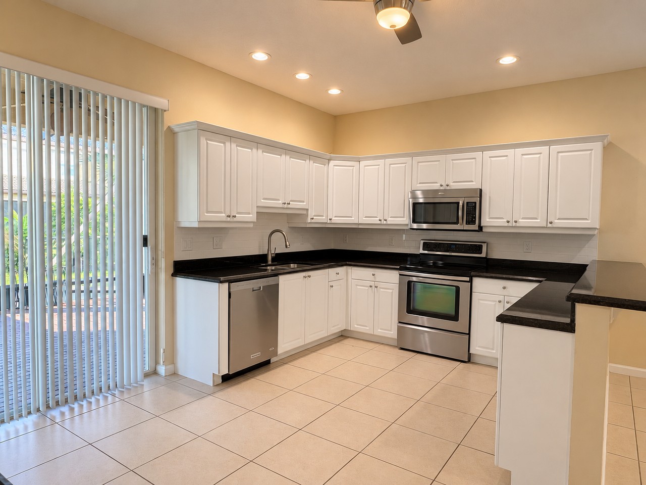 12048 Sw Knightsbridge Ln - Photo 4 of 20