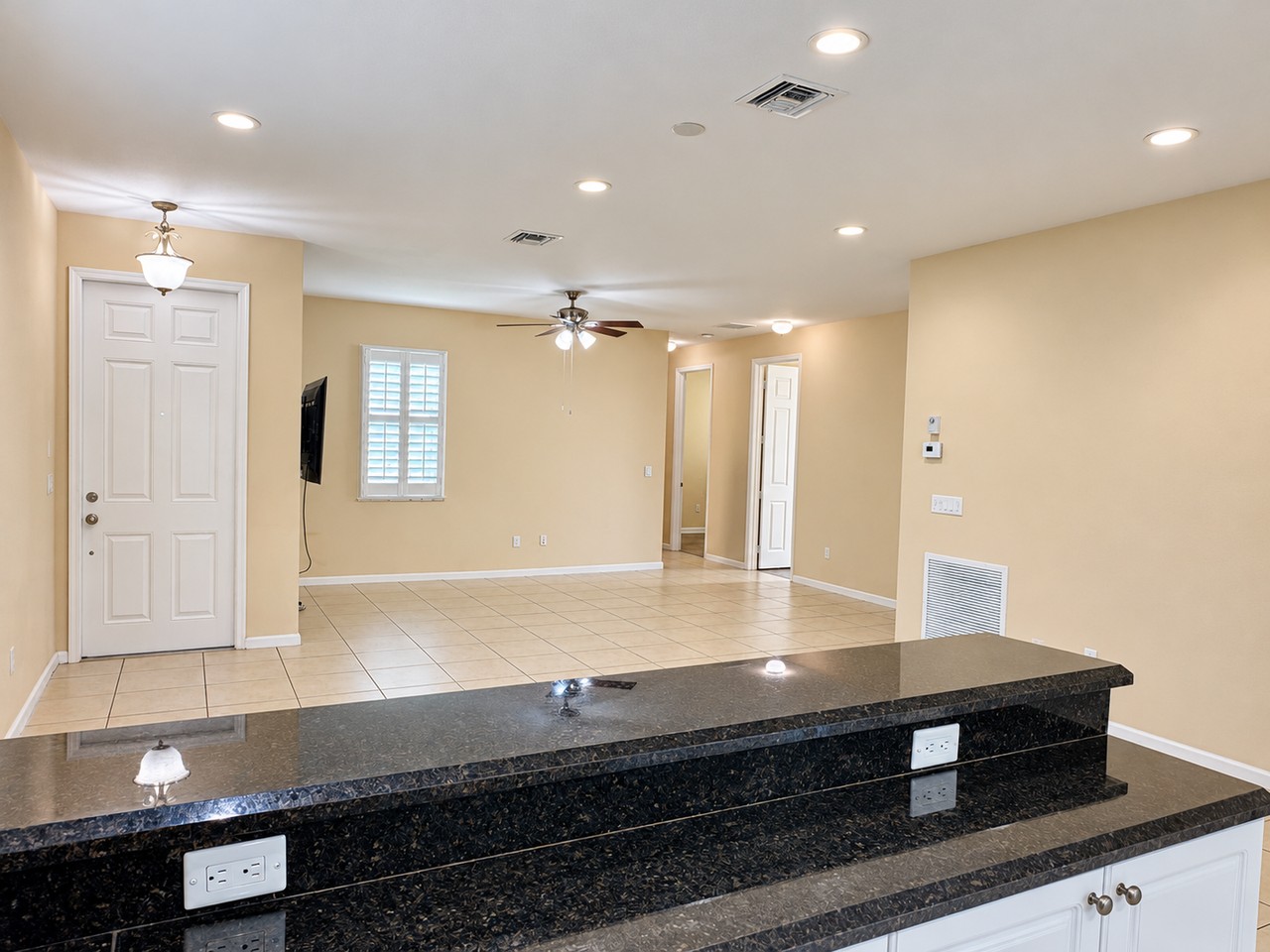 12048 Sw Knightsbridge Ln - Photo 6 of 20