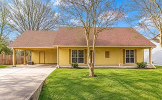 featured image of 222 Winsor Dr