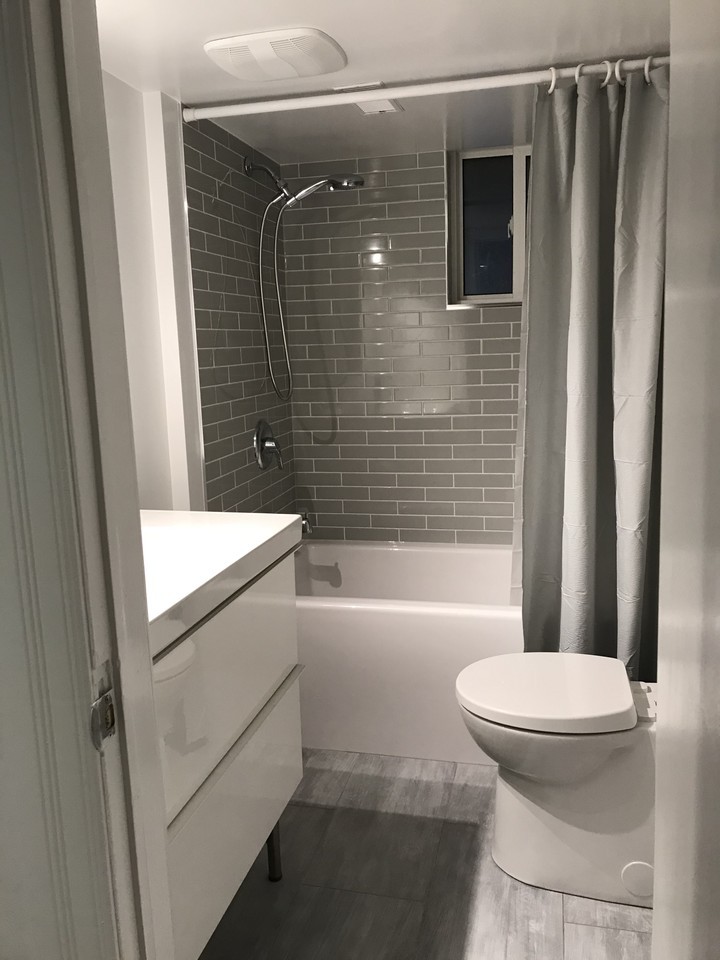 327 Wolverleigh Blvd - Photo 6 of 12