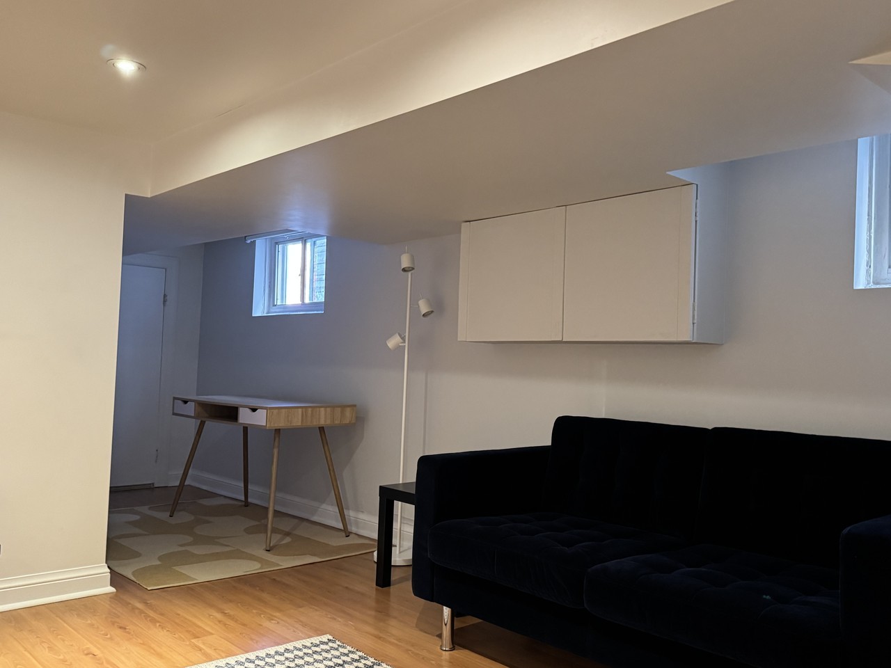 327 Wolverleigh Blvd - Photo 3 of 12