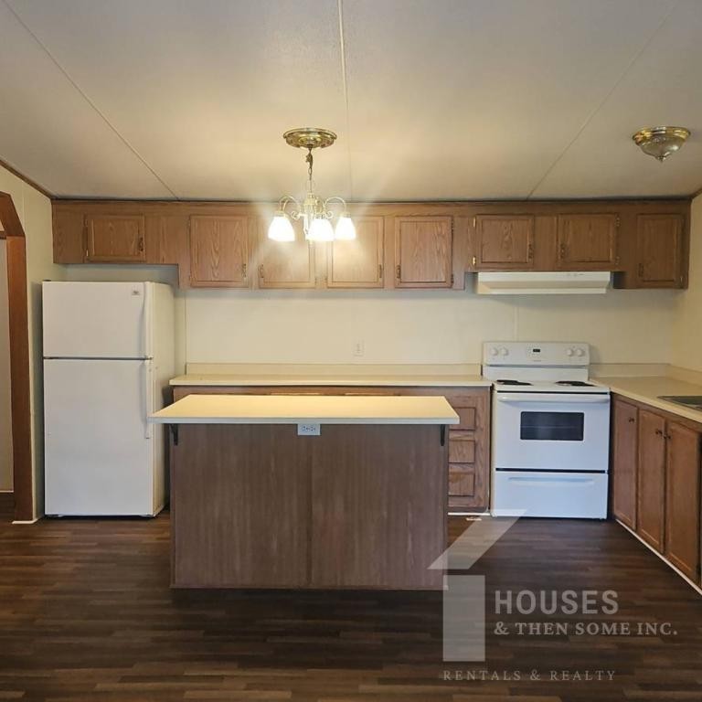 313 Ashwood Ln - Photo 4 of 18