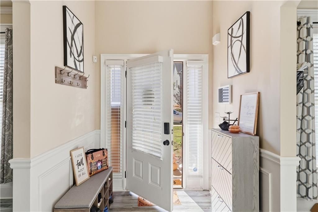417 Culloden Moor Dr - Photo 3 of 36
