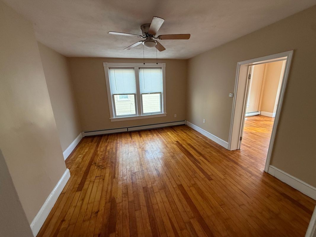 47 Barton St ##2l - Photo 3 of 11