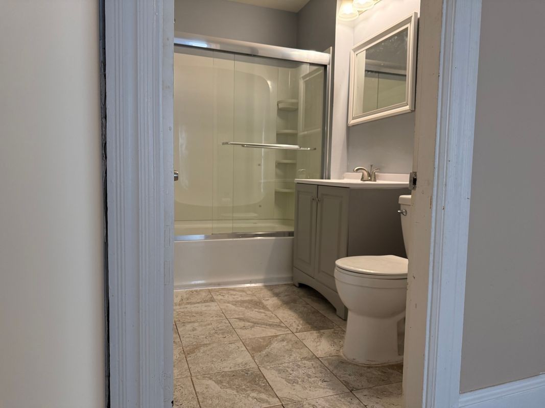 47 Barton St ##2l - Photo 4 of 11