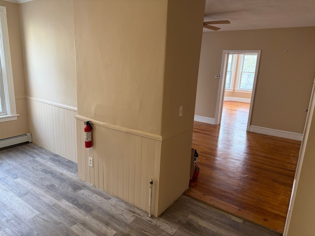 47 Barton St ##2l - Photo 5 of 11
