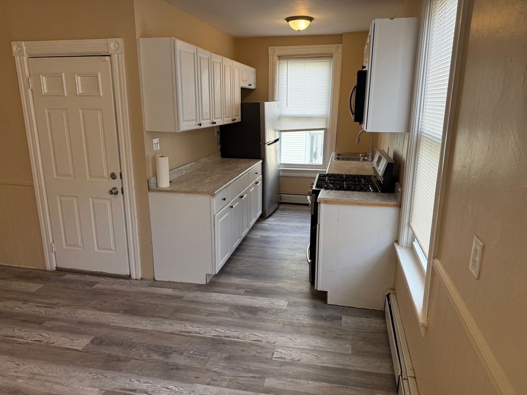 47 Barton St ##2l - Photo 6 of 11