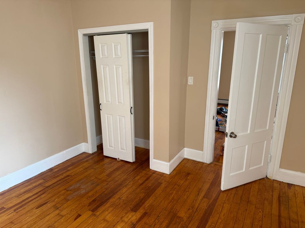 47 Barton St ##2l - Photo 7 of 11