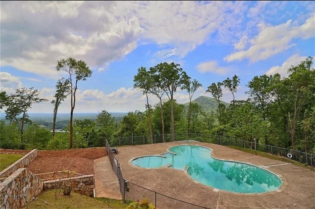 94 Winding Way - Photo 6 of 16