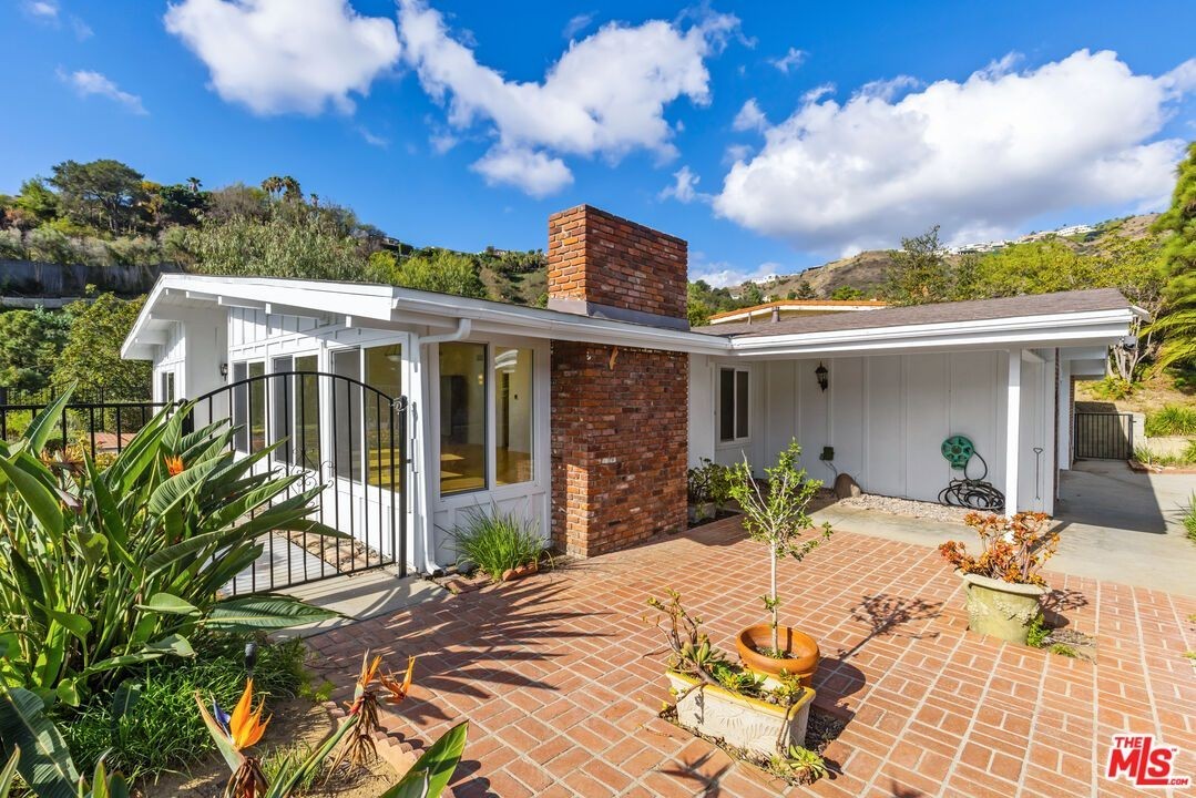 1287 El Hito Cir - Photo 7 of 41