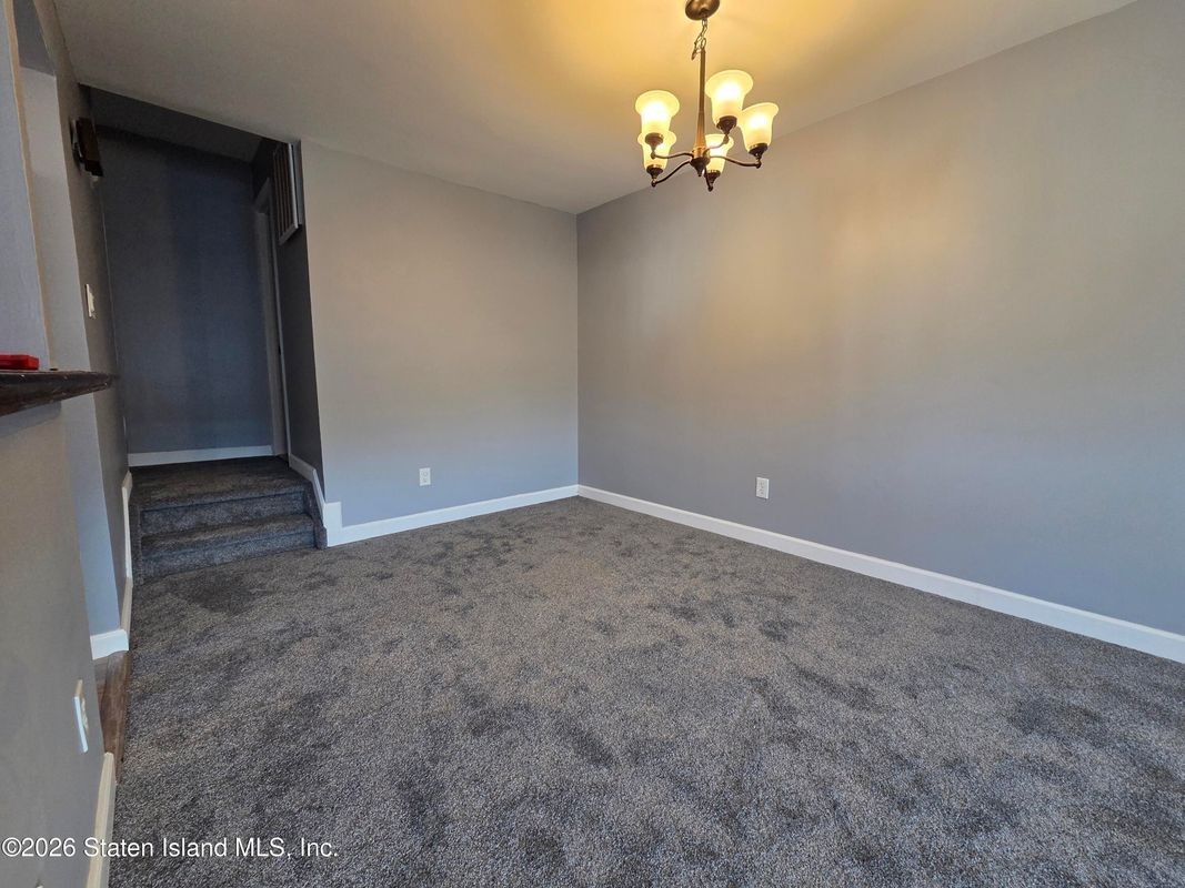 35 Cheryl Ave ##1 - Photo 3 of 19