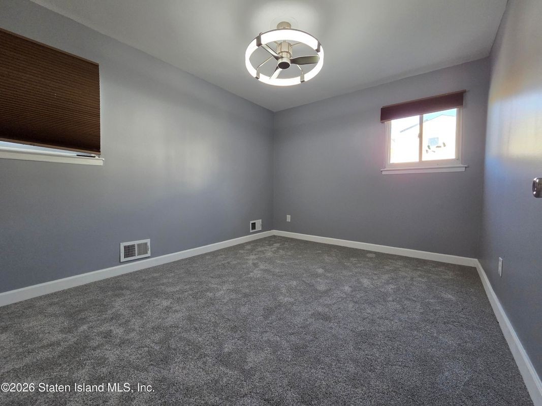 35 Cheryl Ave ##1 - Photo 6 of 19
