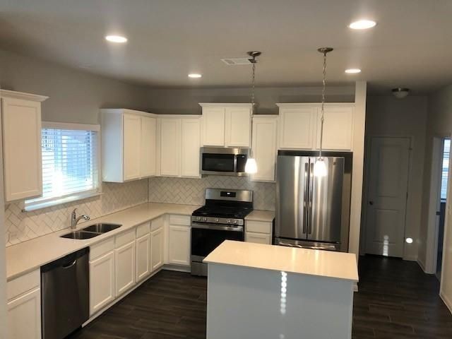 10104 Forest Grove Dr - Photo 4 of 12