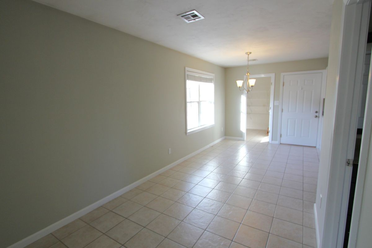 239 Union St - Photo 6 of 24