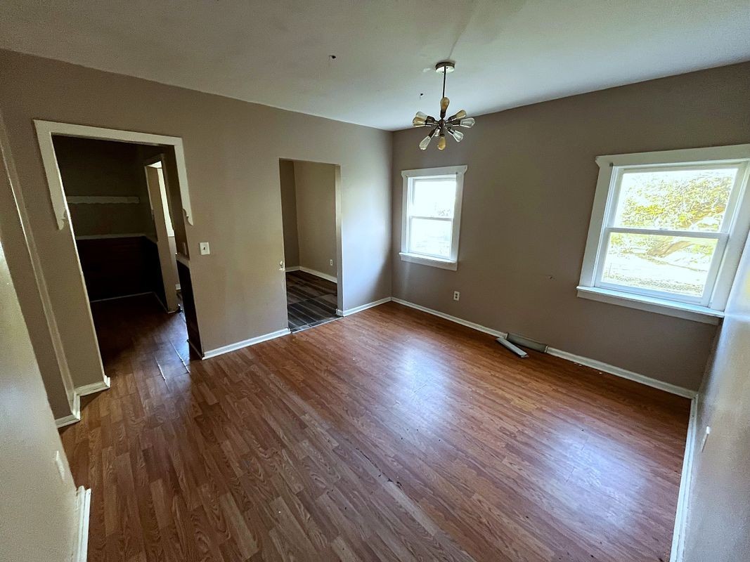 101 Bradley St - Photo 2 of 10