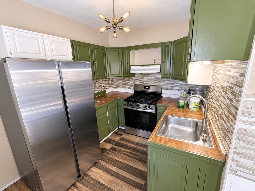 101 Bradley St - Photo 4 of 10