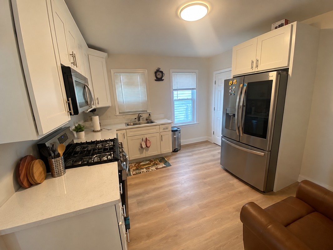 11 Groveland St - Photo 3 of 7