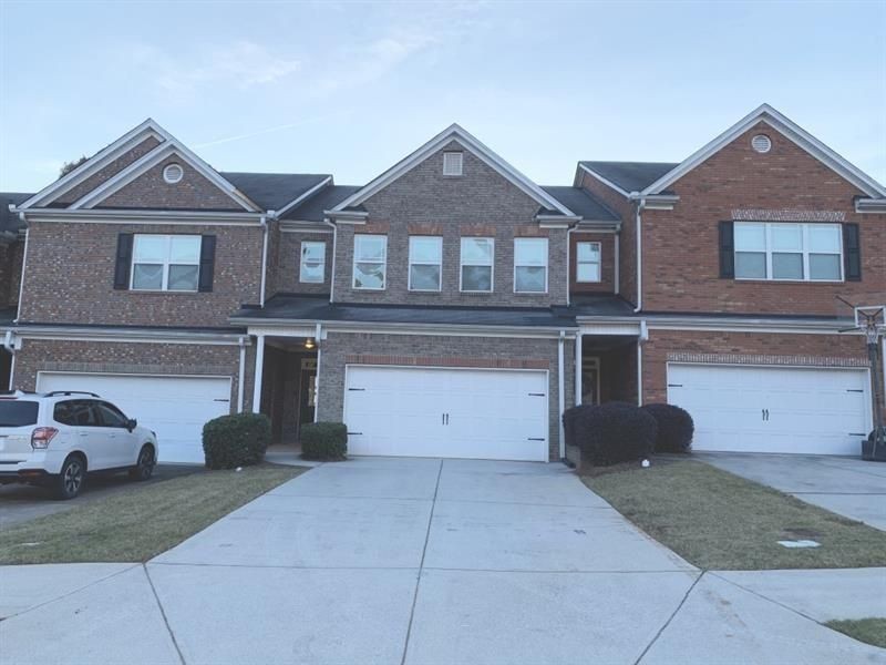 211 Green Bridge Ct