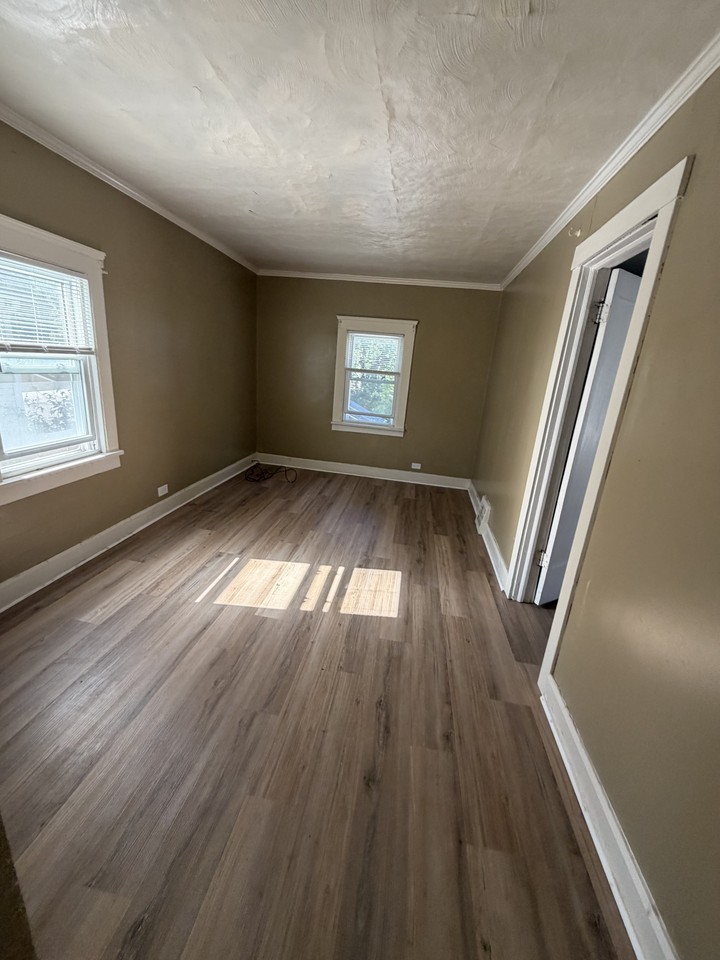 3800 W 132nd St - Photo 5 of 21